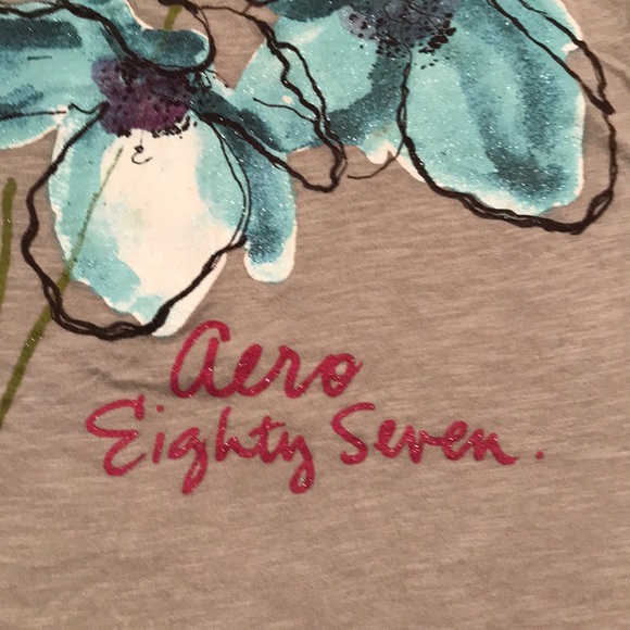 Aeropostale Gray V Neck Junior Medium T-shirt - Picture 11 of 11